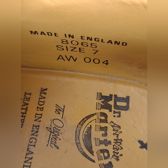 Vtg Dr. Martens 8065 Mary Jane Black Leather Shoes Made In England UK 7 US 9 - Picture 15 of 15